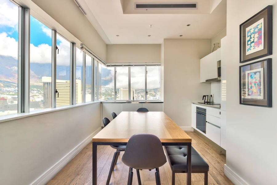 2 Bedroom Property for Sale in Cape Town City Centre Western Cape
